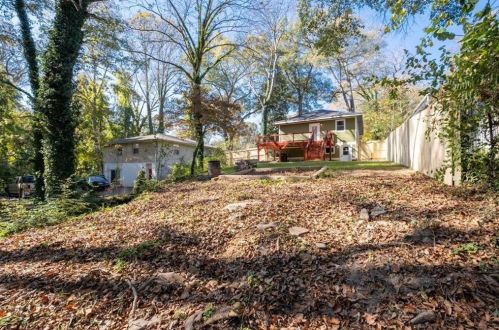 763 Center Hill Ave, Atlanta GA  30318-6236 exterior