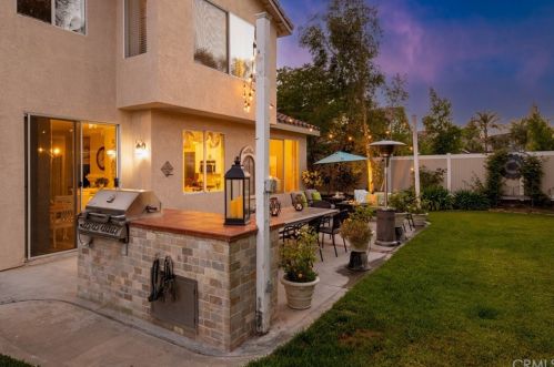 20752 Freeport Dr, Riverside CA  92508-3145 exterior