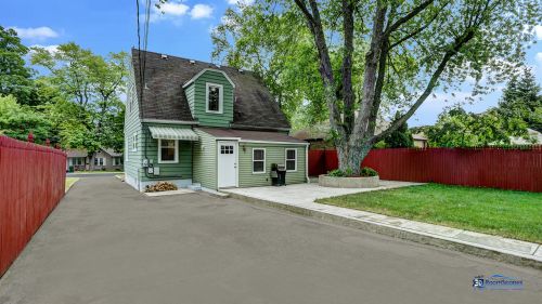 1308 Terrace Ave, Waukegan, IL 60085-2150