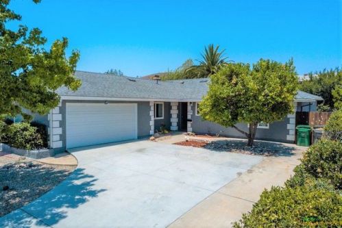 9534 Cecilwood Dr, Santee, CA 92071-1422