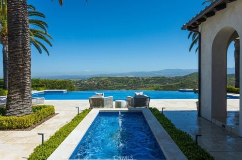 76 Golden Eagle, Irvine CA  92603-0309 exterior