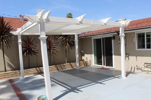 1674 Chateau Pl, Anaheim CA 92802-1517 exterior