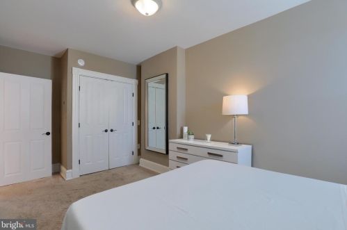 28 Vine St, Lancaster PA  17603-3943 exterior