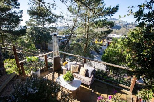 328 Gold Mine Dr, San Francisco CA  94131-2157 exterior