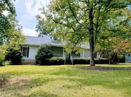 125 Brookwood Estates Ct, Stockbridge, GA 30281-2863