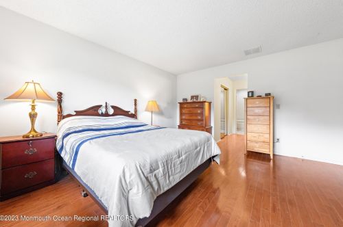 95 Old Orch Ln, Tinton Falls NJ 07712-2569 exterior