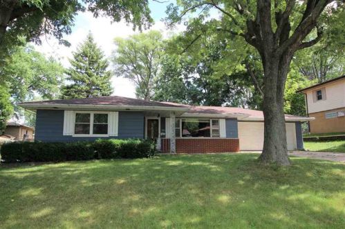 1512 Glendale Ave, Pekin, IL 61554-6121
