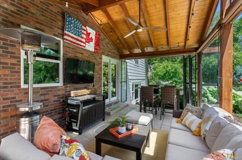 6940 Olive Way, Englewood CO 80112-1124 exterior