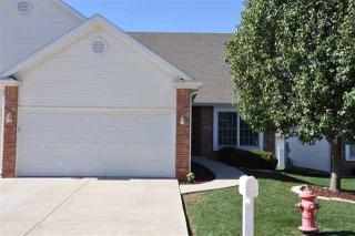 327 Fieldcrest Ct, Normal, IL 61761-6252