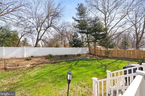 46 Copperfield Dr, Trenton NJ  08610-2031 exterior