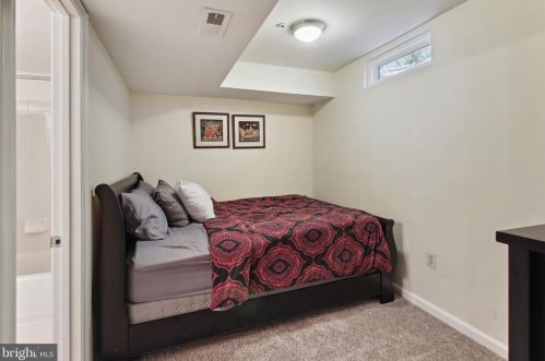 3305 Sea Prt Way, Silver Spring MD 20902-2200 exterior