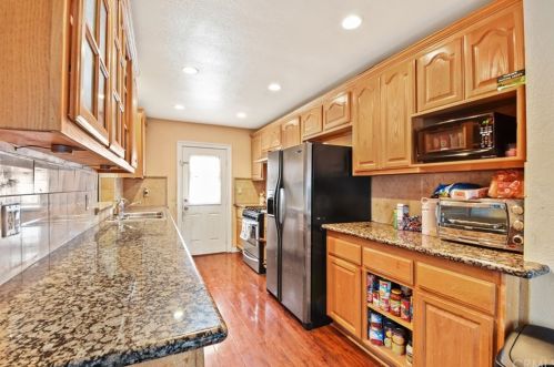 1134 Louise Dr, Anaheim, CA 92805-1515