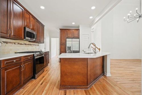 506 Chestnut Walk, Holly Springs GA  30114-7748 exterior
