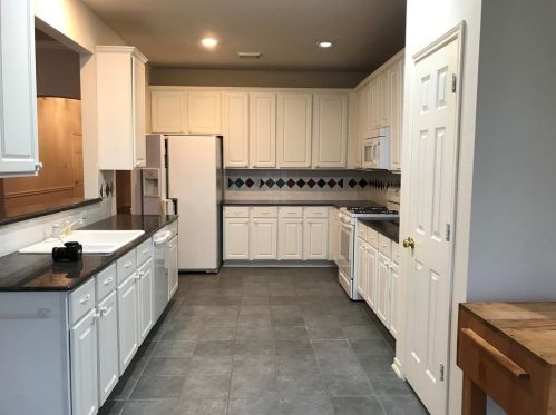 1514 Crescent Shores Ln, Taylor Lake Village TX  77586-4160 exterior