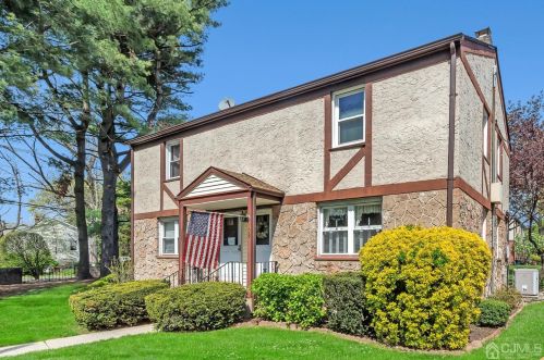 108 Newman St, Metuchen, NJ 08840-2642