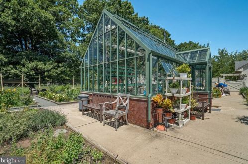 2300 Windrow Dr, Princeton NJ 08540-5020 exterior