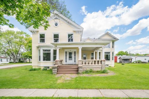 240 Dekalb St, Somonauk, IL 60552-9117