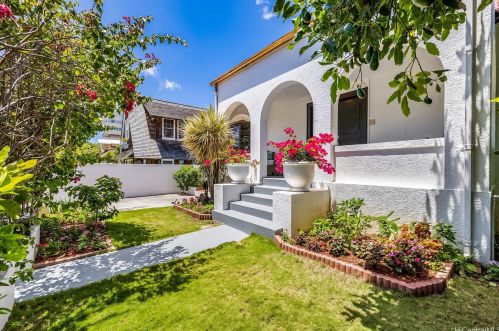 3023 Kiele Ave, Honolulu, HI 96815-4731