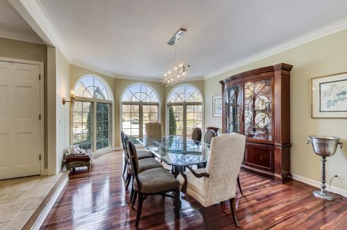 347 Willowood Ln, Willowbrook IL  60527-3900 exterior