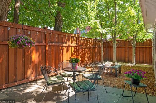 396 Dayton Ave, Saint Paul MN  55102-1706 exterior