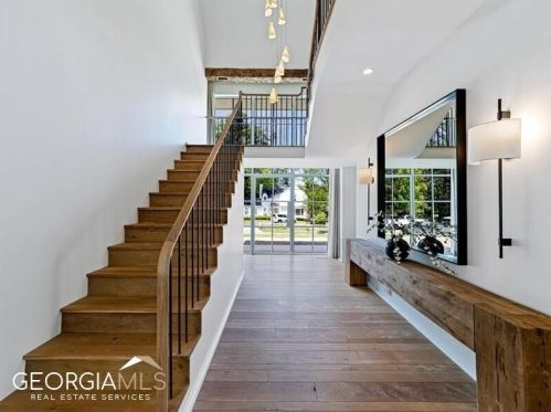 2303 Havenridge Dr, Atlanta GA  30305-4014 exterior