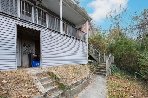6 Mount Pleasant St, Derby CT  06418-2043 exterior
