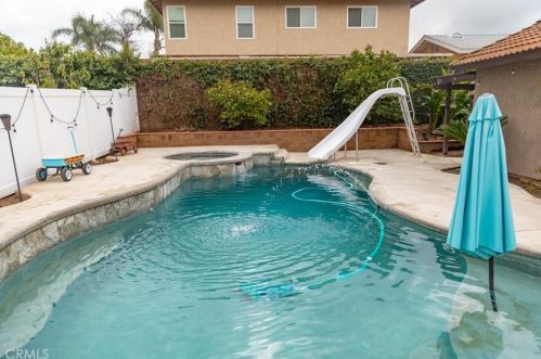 11568 Freedom Trl, Riverside CA  92503-5066 exterior