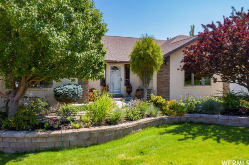 2572 Fair Way Ln, Helper, UT 84526-2418