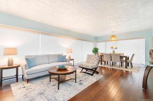 2015 Ala Wai Blvd, Honolulu, HI 96815-2073