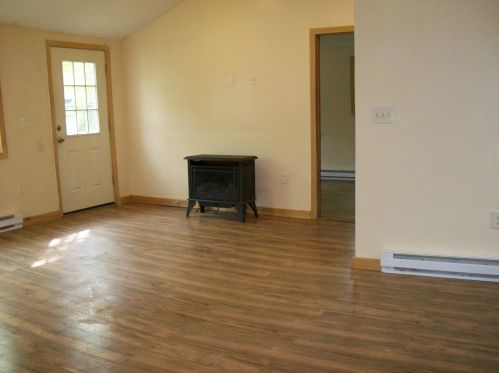 27 Karen Rd, Wakefield, NH 03887-6012