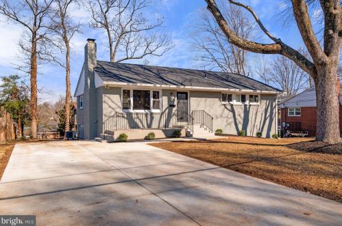 8114 Drayton Ln, Springfield VA  22151-1814 exterior