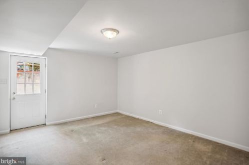 103 Claybrook Dr, Silver Spring MD 20902-3114 exterior