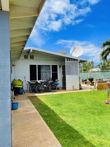87-679 Manuu St, Nanakuli, HI 96792