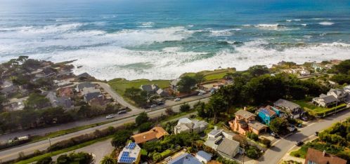 590 Stetson St, Moss Beach, CA 94038-9706