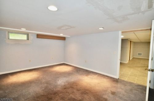 25 Elizabeth Dr, Dover NJ  07869-1307 exterior