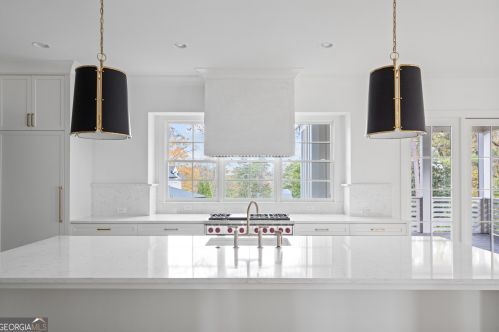 695 Moores Mill Rd, Atlanta GA  30327-0015 exterior