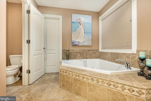 2318 Queensbury Dr, Fallston MD  21047-2928 exterior