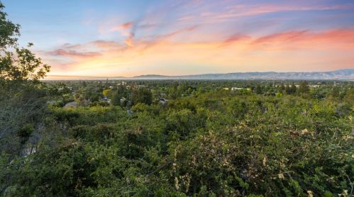 15051 Larga Vista Dr, Los Gatos, CA 95032-4917