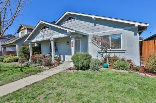 566 Desiree Ln, Chico, CA 95973-7708