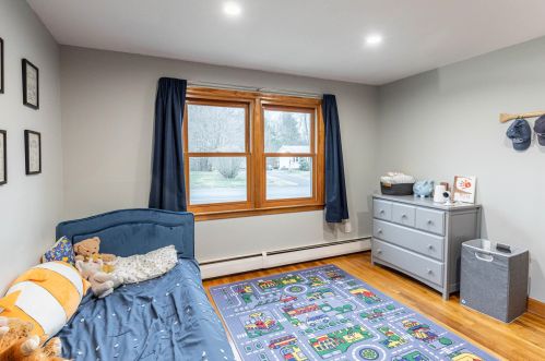9 Country Side Dr, Nashua NH  03062-1161 exterior