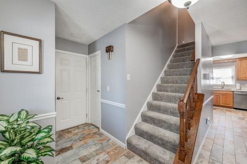 12001 Freestone Ct, Cincinnati, OH 45240-1019