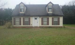 60 Gloria Dr, Wedgefield, SC 29168-9704