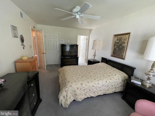 112 Bentley Ln, Lancaster PA  17603-6223 exterior