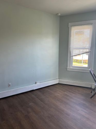 207 Hobart St, Meriden CT  06450-4306 exterior