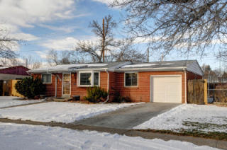 9825 53rd Pl, Arvada, CO 80002-3243