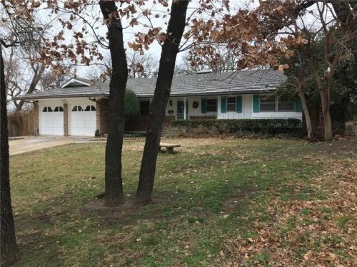 2828 Mcmillan Cir, Bethany, OK 73008-4847