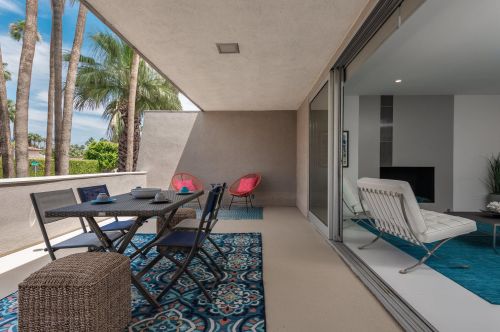 197 Via Lola, Palm Springs, CA 92262-4384