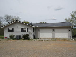 1563 County House Rd, Ravenscroft, TN 38583-4908