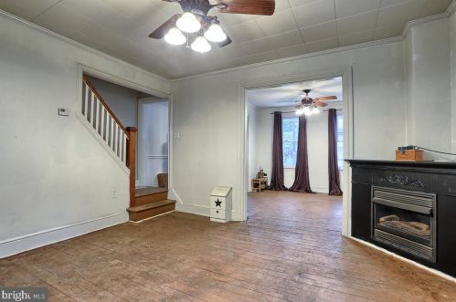 130 B St, Carlisle PA 17013-1907 exterior