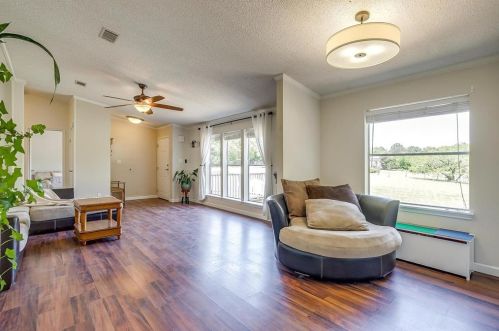 6356 Rendon Bloodworth, Fort Worth TX  76140-9456 exterior